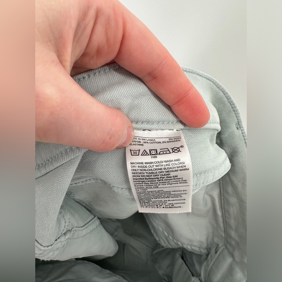 Banana Republic | Women’s 4 Cutoff Shorts Pastel - Picture 8 of 8